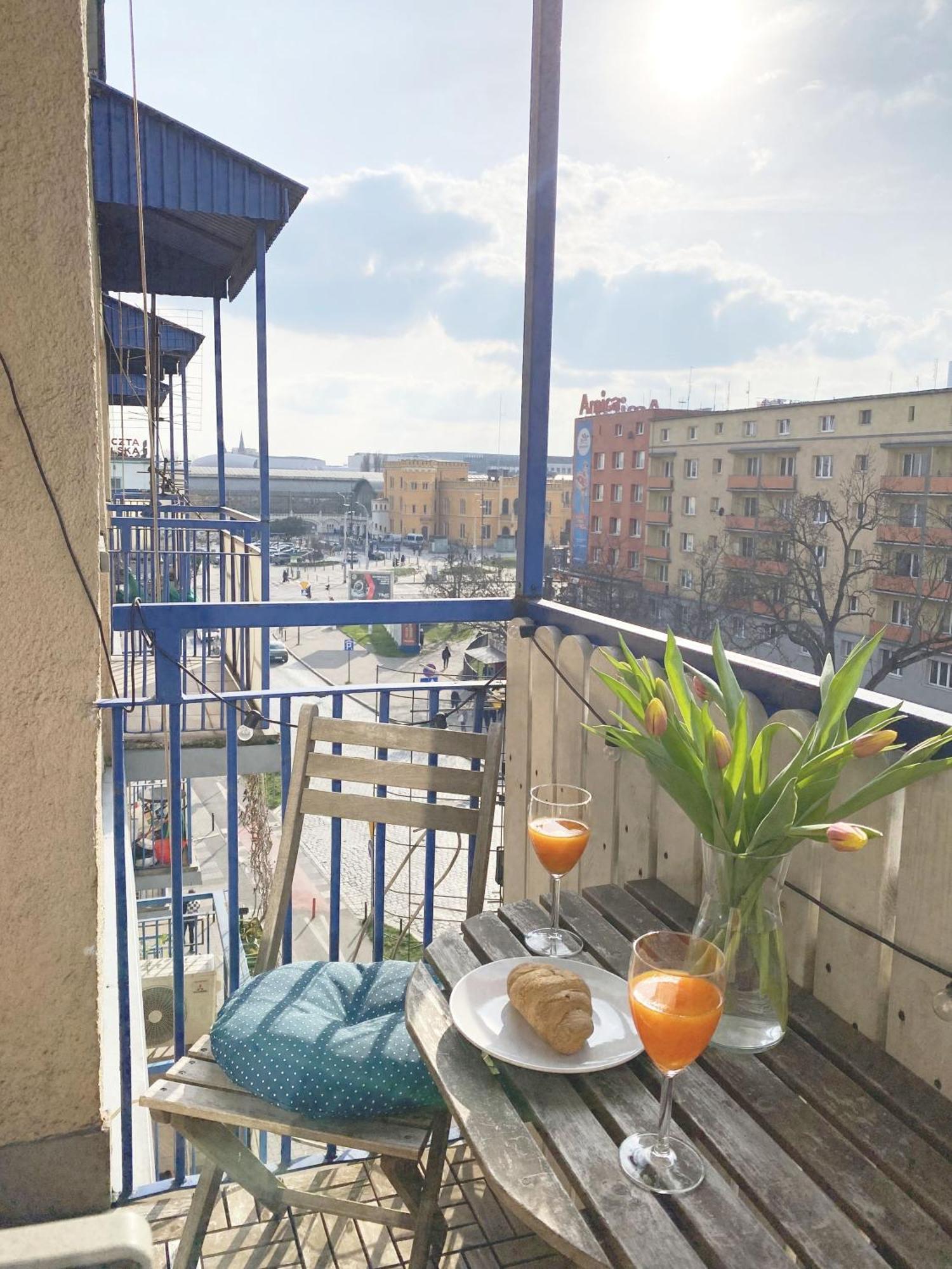 3Rooms-Balcony-Pkp - Deerrest Apart Wrocław Exteriör bild